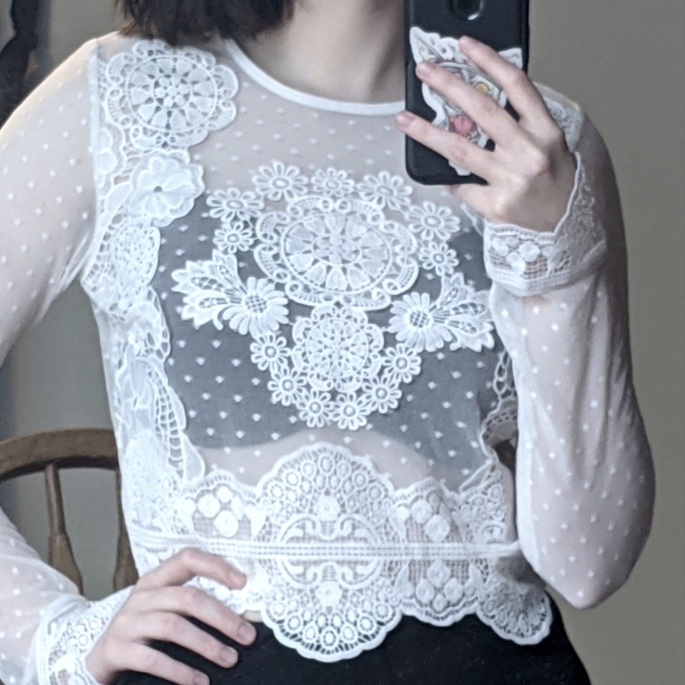 Long sleeve mesh embroidered white top